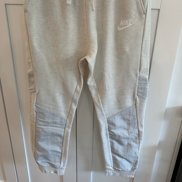 Nike Fleece Joggers - Picture 4 of 4